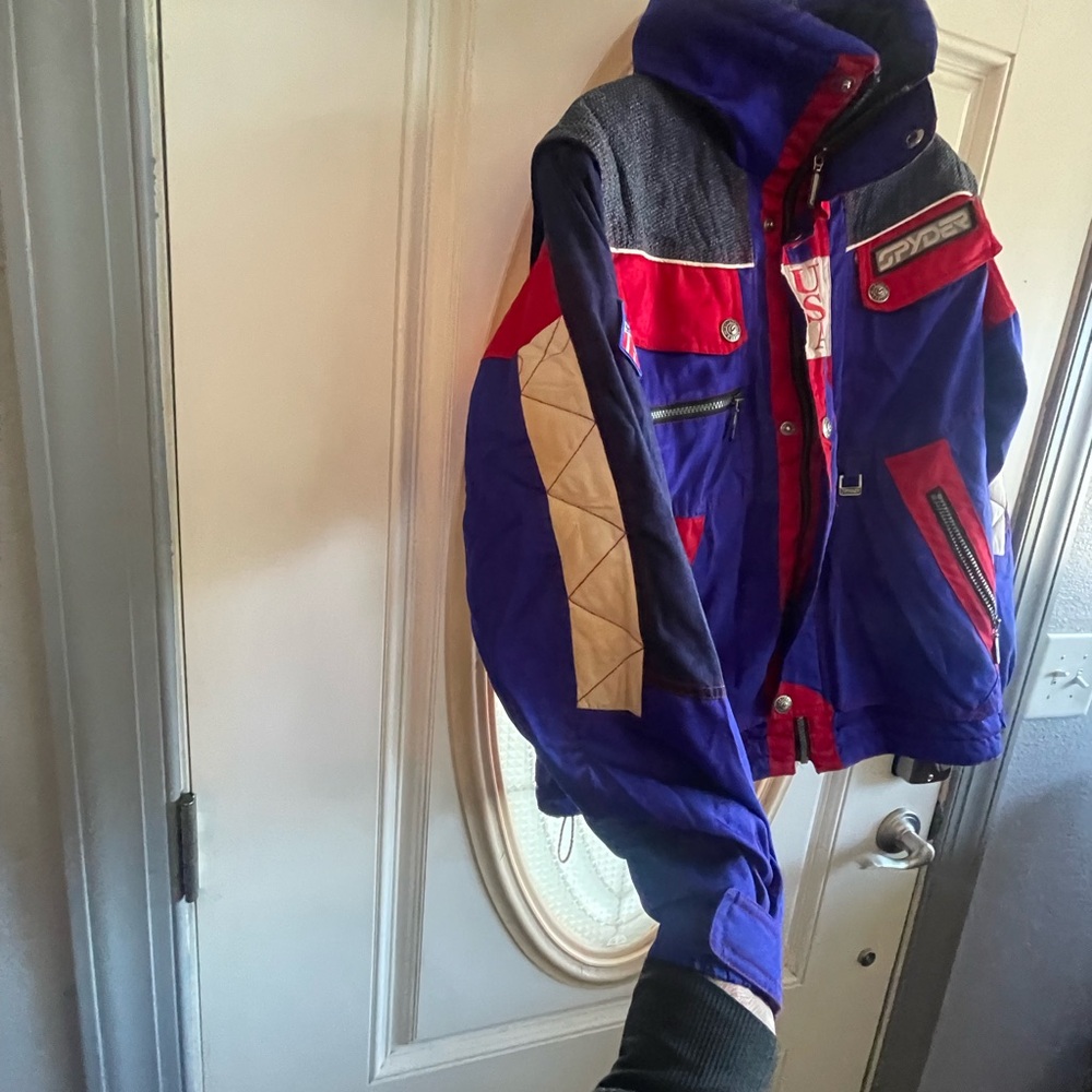 Spyder ski jacket - Picture 3 of 9